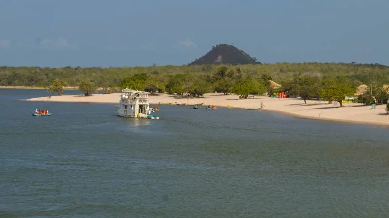 Férias de verão na Amazônia: Explore Santarém